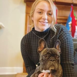 Meet your Posher, Abigail